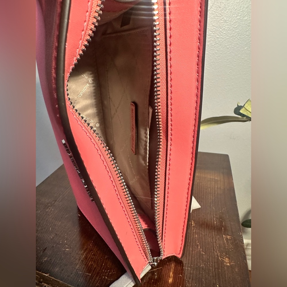 Michael Kors Shelia Tea Rose Pink small Crossbody Bag nwt - Picture 8 of 9